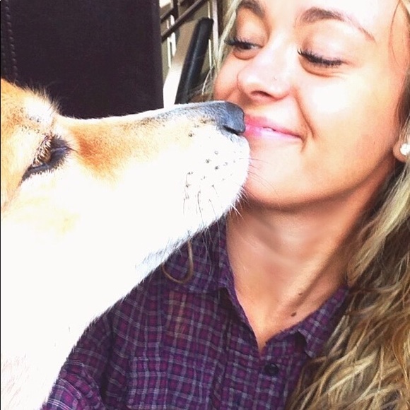 Meet your Posher, Carlie - Picture 1 of 1